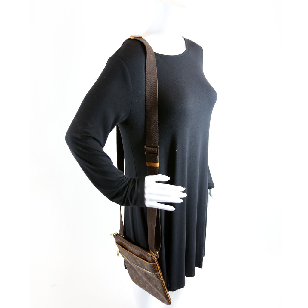 Pochette Valmy Monogram
