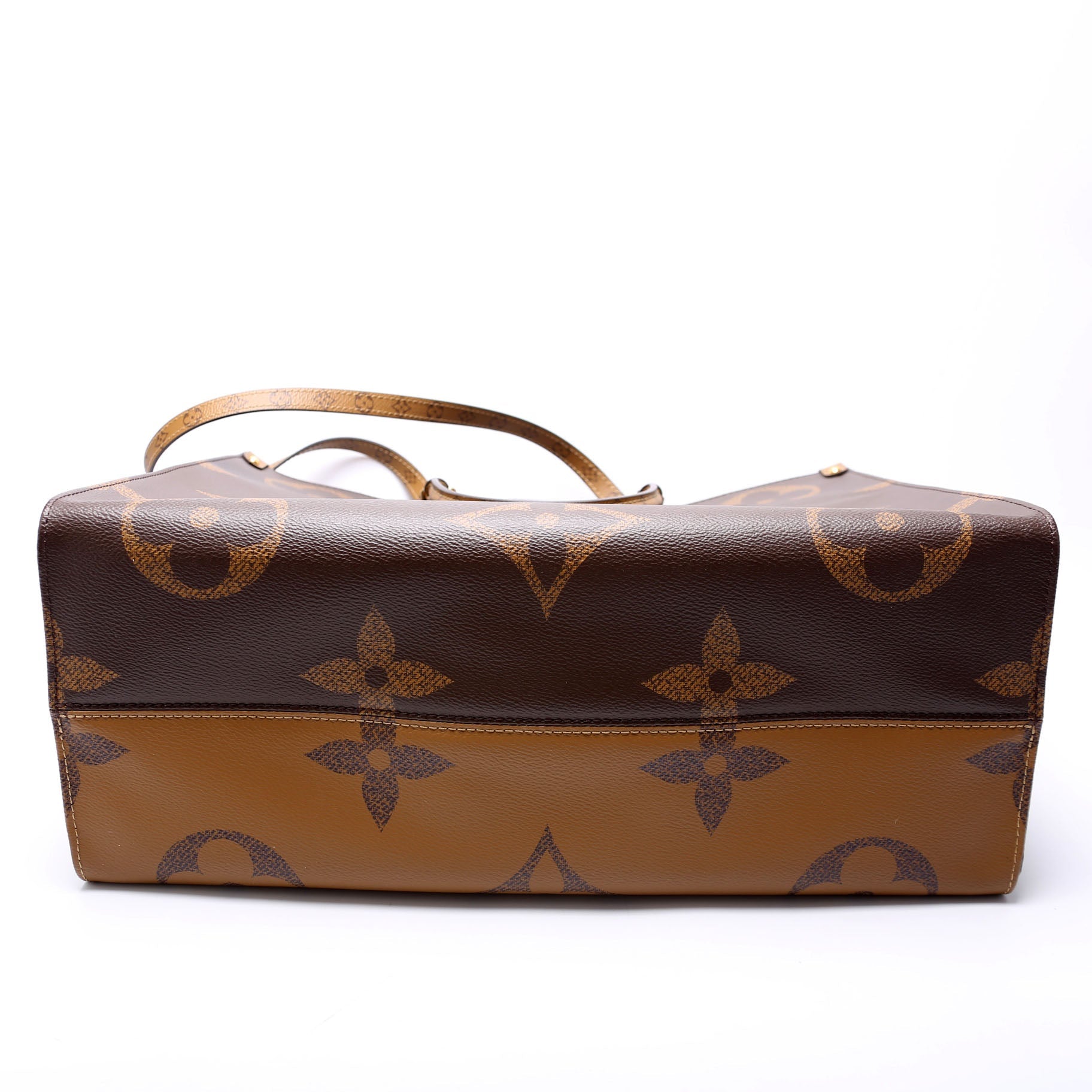 ONTHEGO GM Reverse Monogram