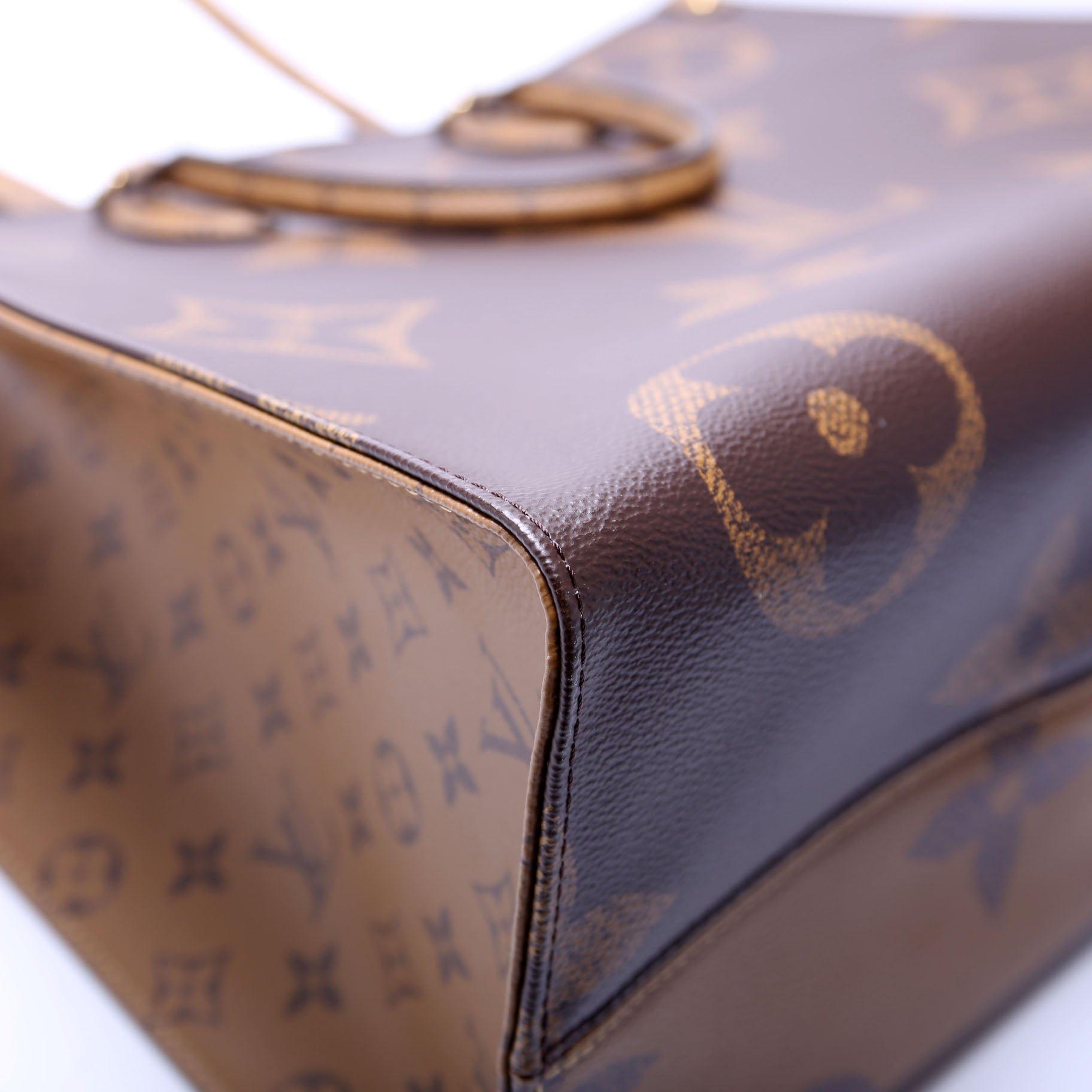 ONTHEGO GM Reverse Monogram