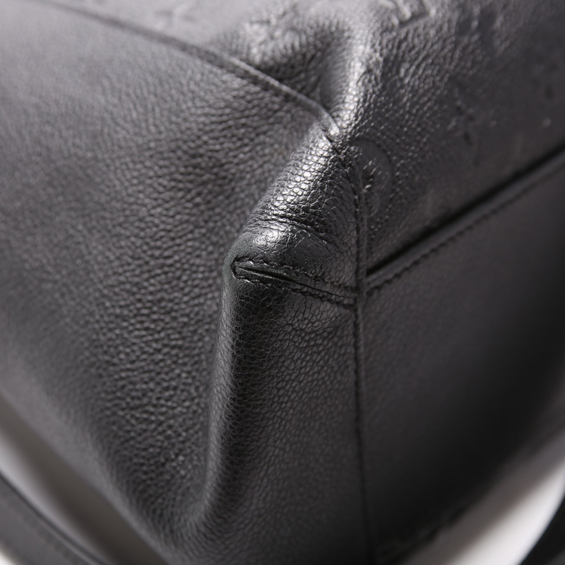Bagatelle Hobo Empreinte Black
