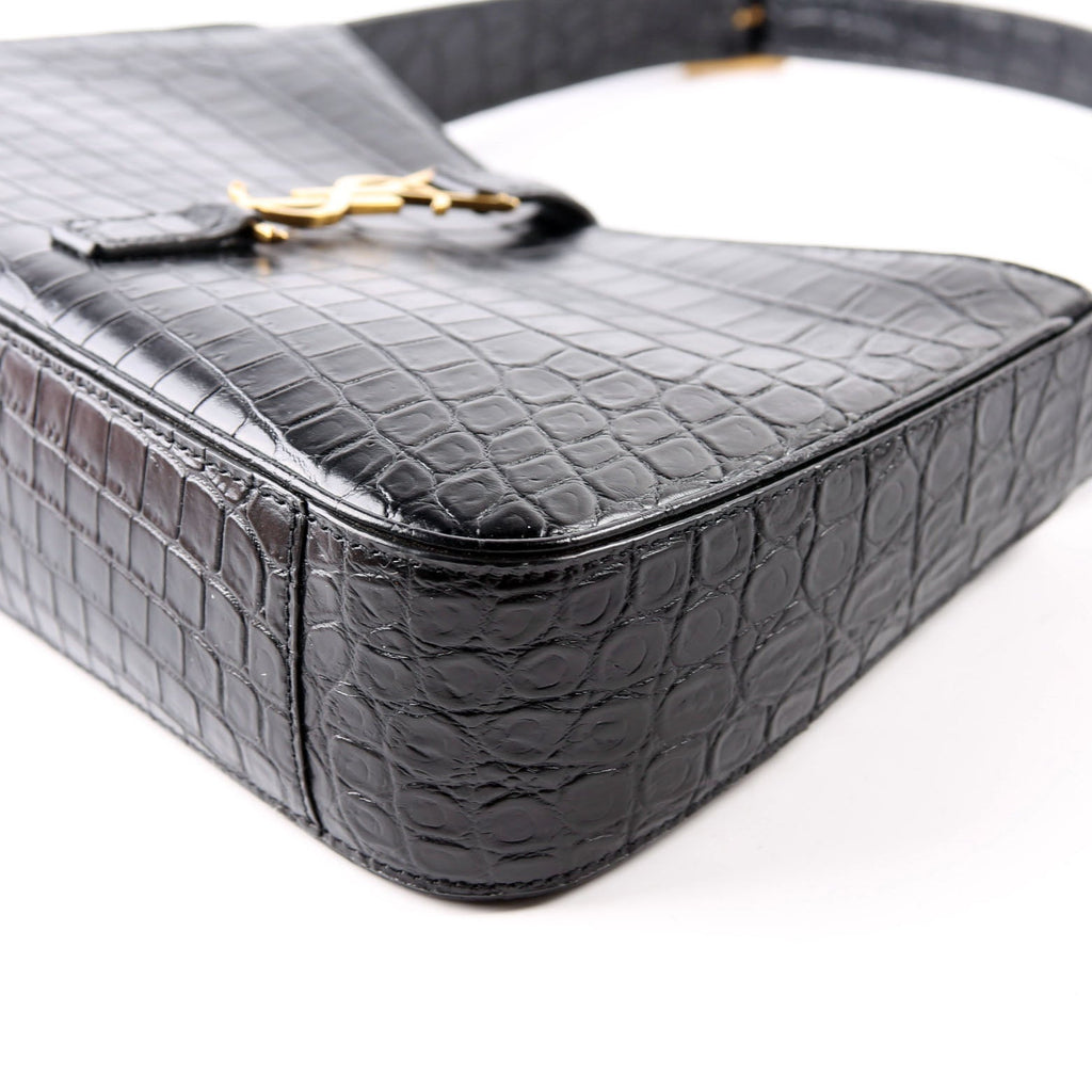 657228 Le 5 A 7 Hobo Croc Embossed Black
