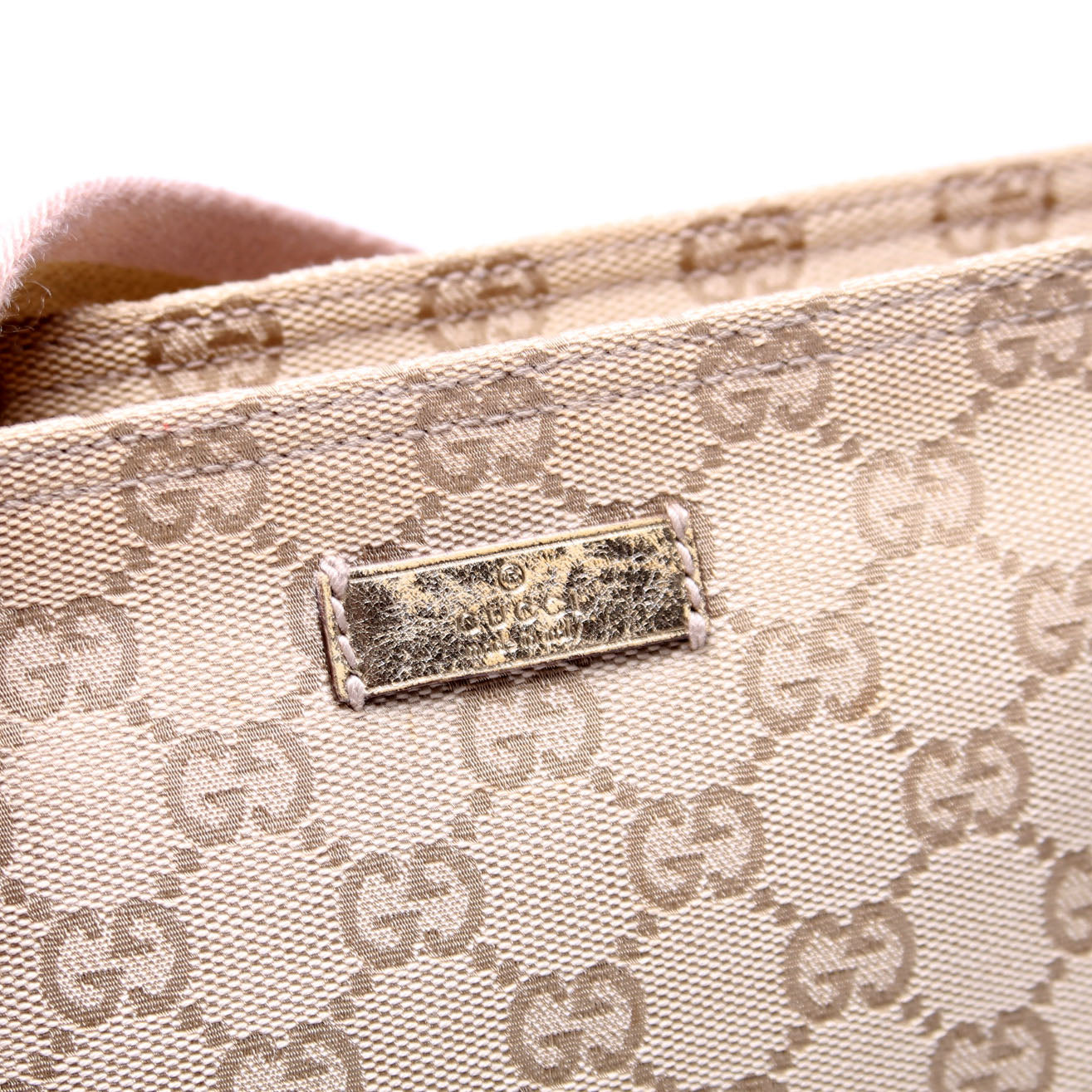 189749 Shelly Web Shoulder