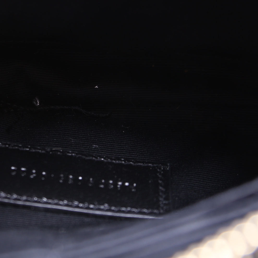 379039 A5 Matelasse Pouch Black