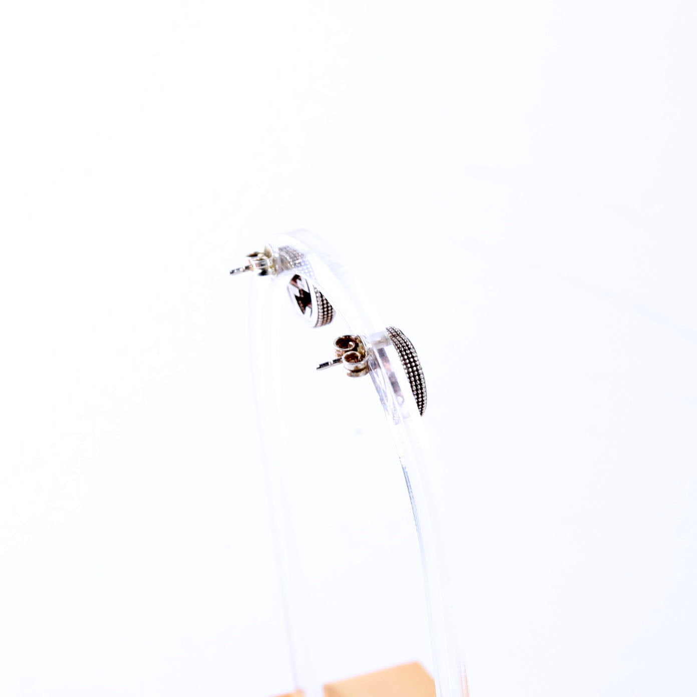 Earrings: Interlocking G Studs 925
