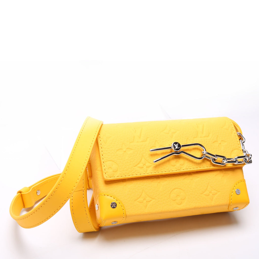 Steamer Wearable Wallet Taurillon Yellow