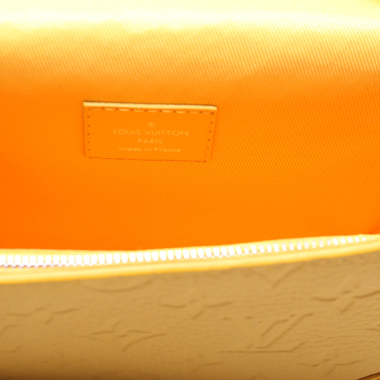 Steamer Wearable Wallet Taurillon Yellow
