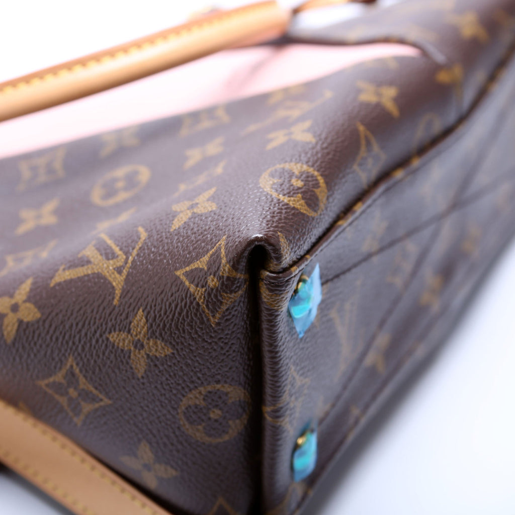 V Tote BB Monogram Pink