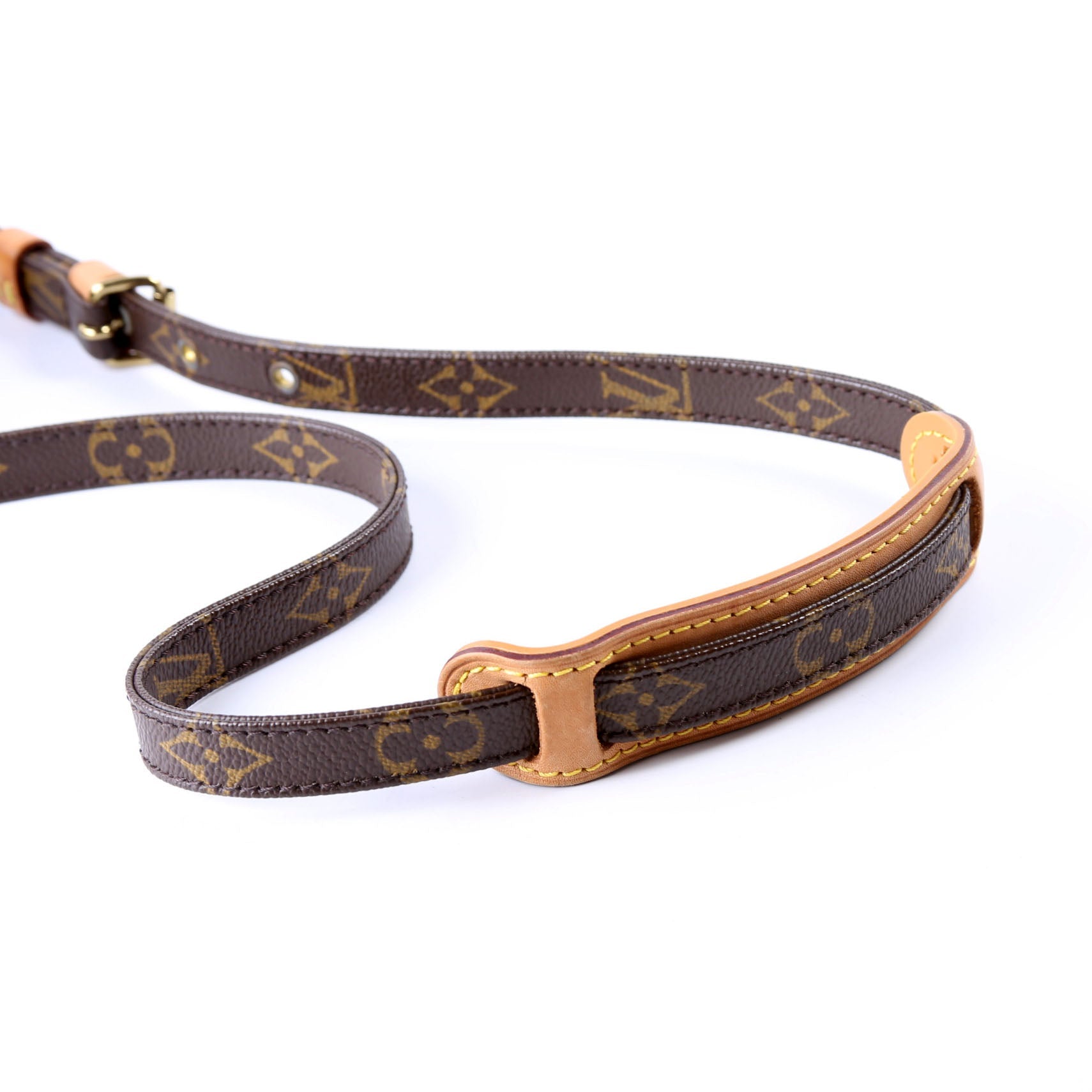 Amazone Monogram