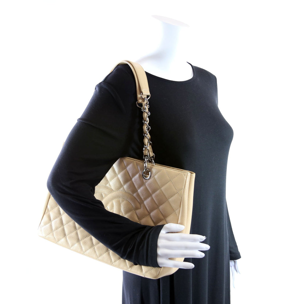 Grand Shopping Tote Caviar Beige