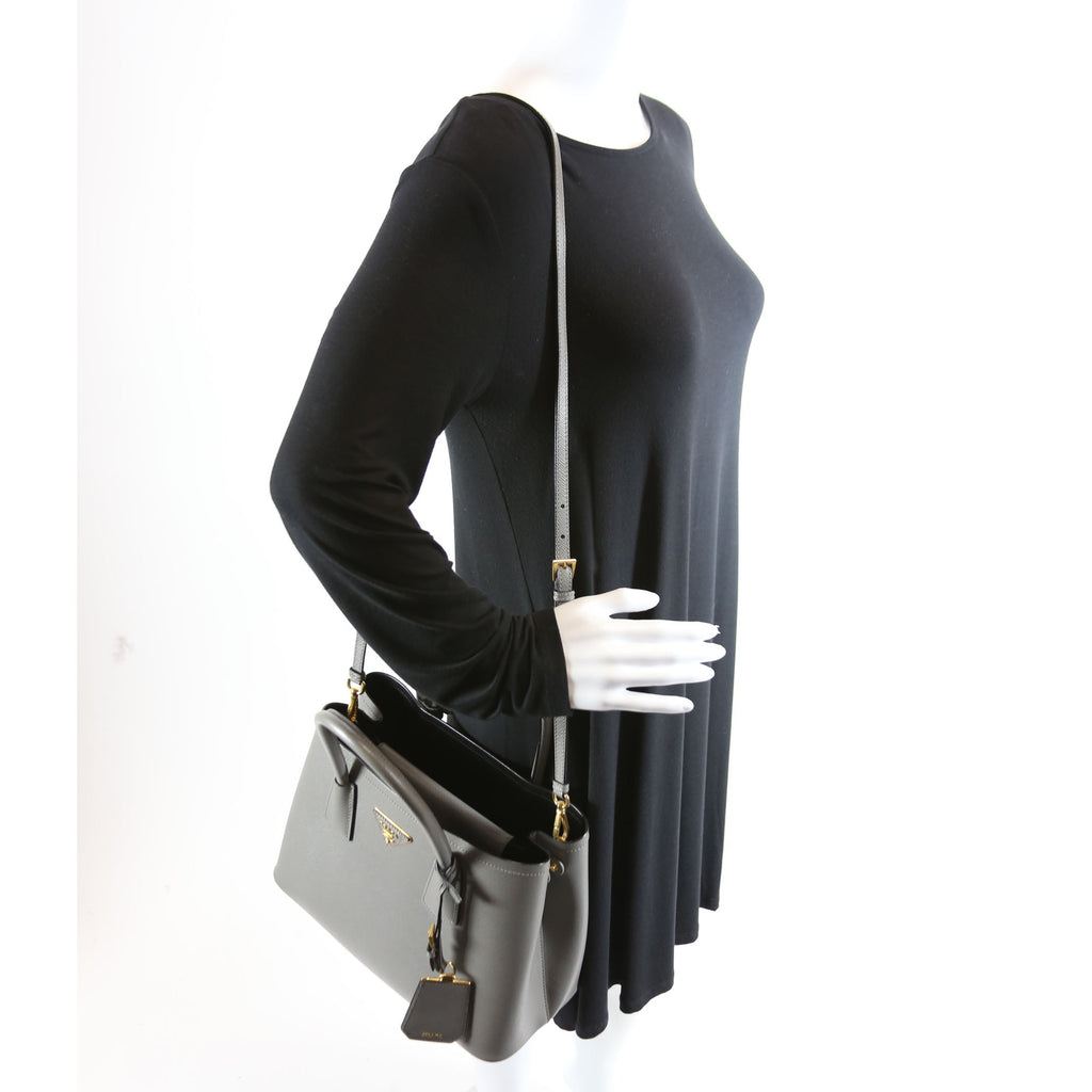 Saffiano Cuir Double Medium Grey