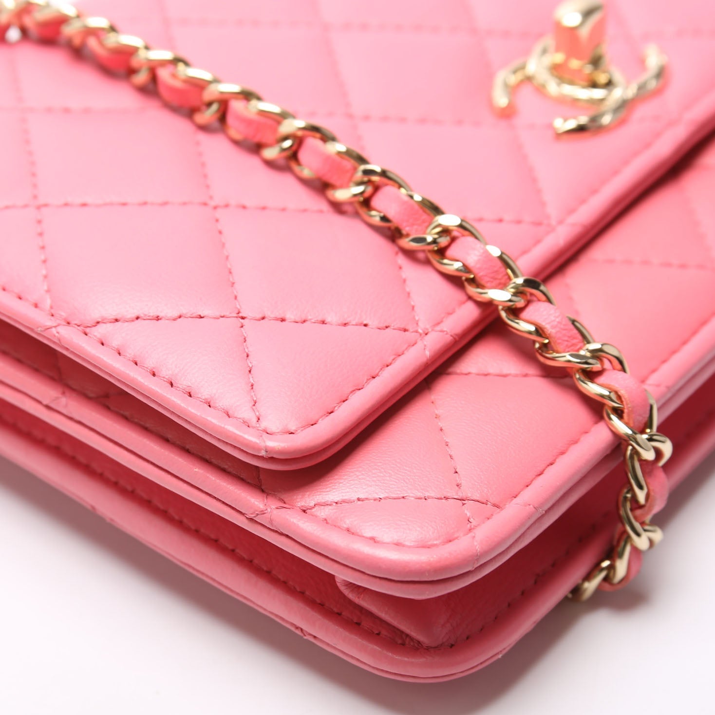 Wallet On Chain Trendy CC Quilted Lambskin RFID Pink