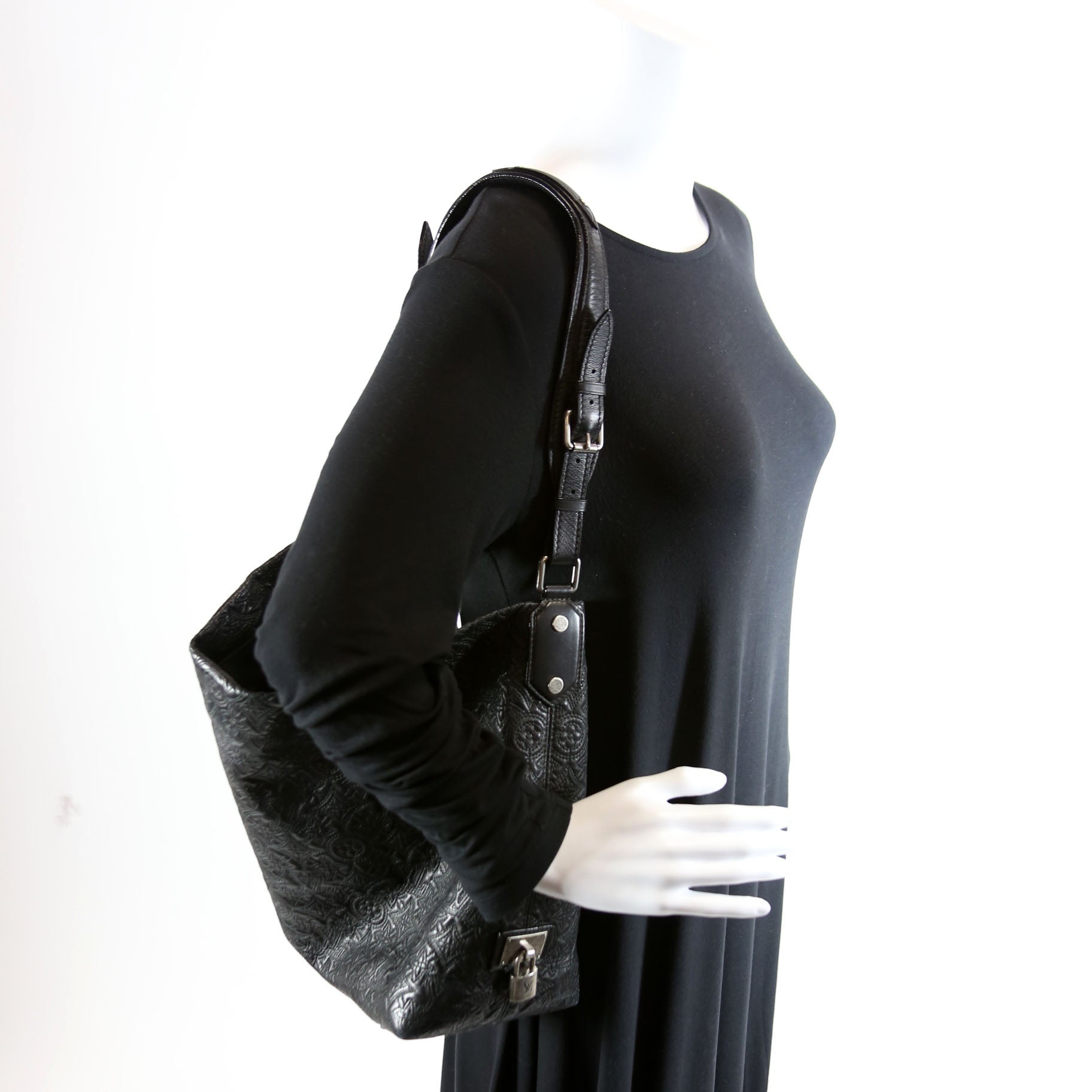 Antheia Hobo PM Black