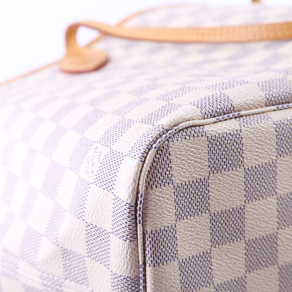 Neverfull With Wallet MM Azur White Interior