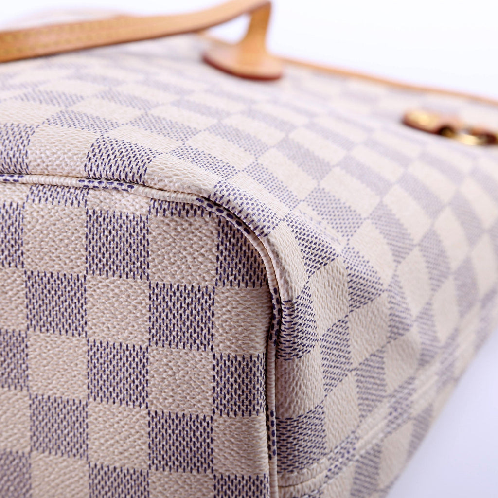 Neverfull With Wallet MM Azur White Interior