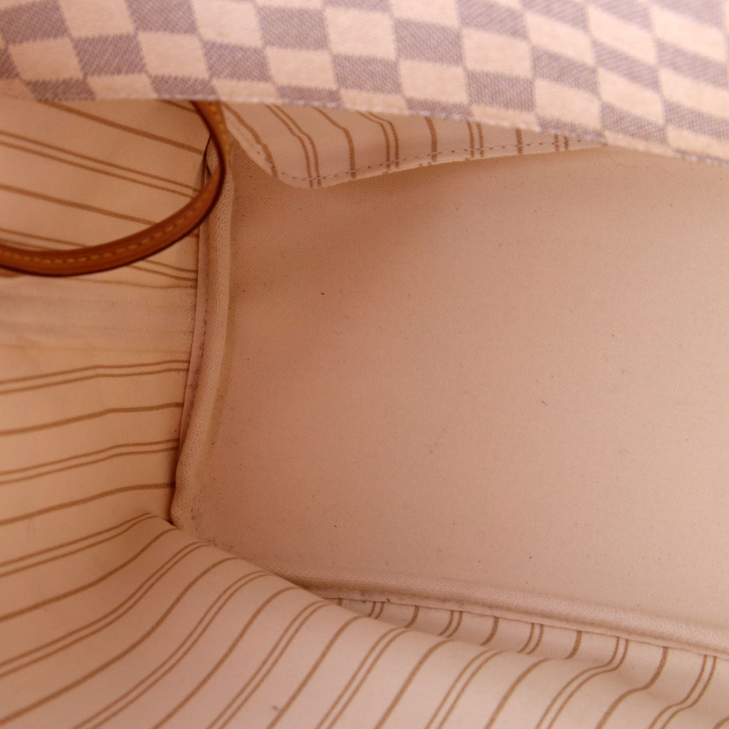 Neverfull With Wallet MM Azur White Interior