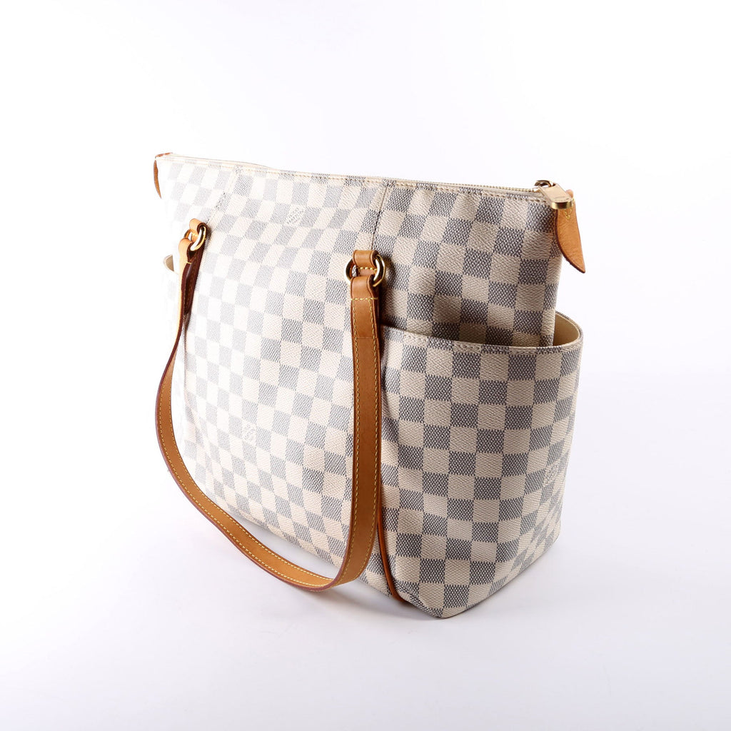 Totally MM Azur