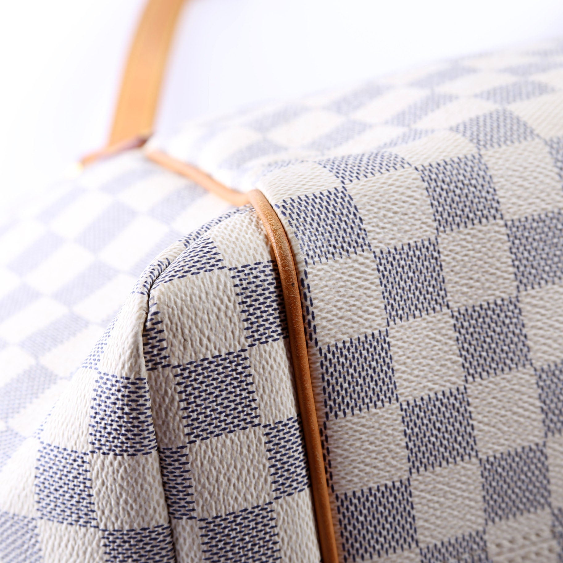 Totally MM Azur