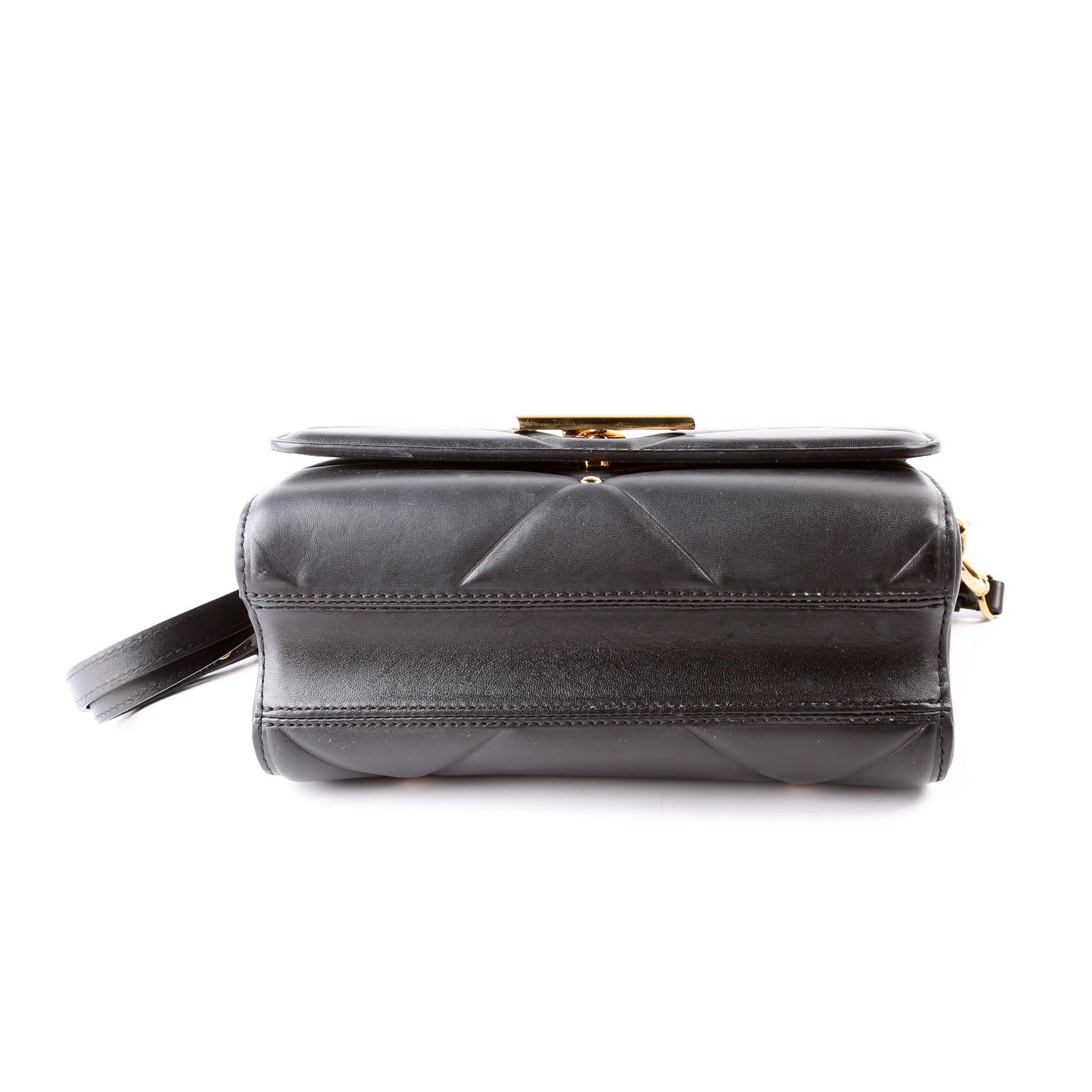 Twist MM Quilted Lambskin Black