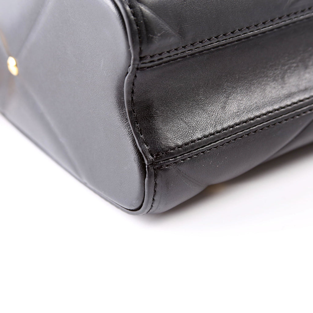 Twist MM Quilted Lambskin Black