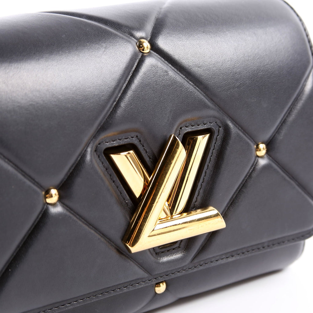 Twist MM Quilted Lambskin Black