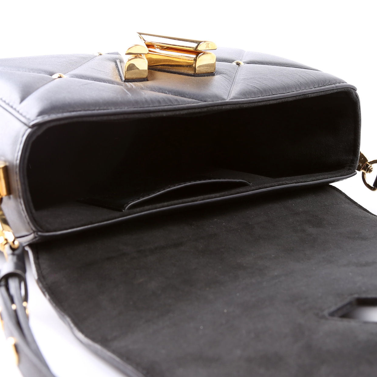 Twist MM Quilted Lambskin Black