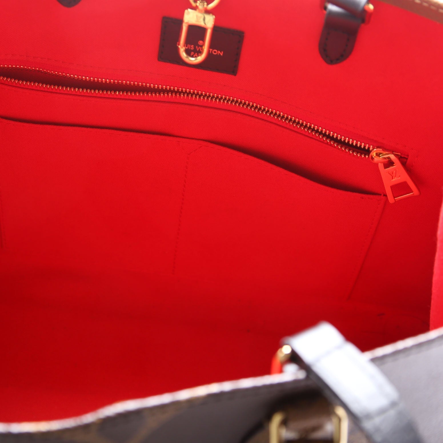 ONTHEGO MM Monogram Reverse