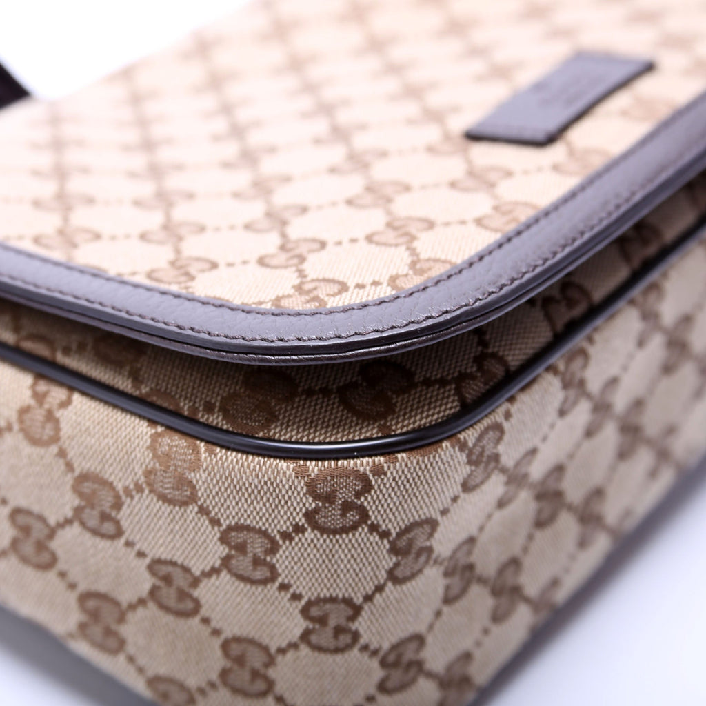 449172 GG Canvas Messenger Brown