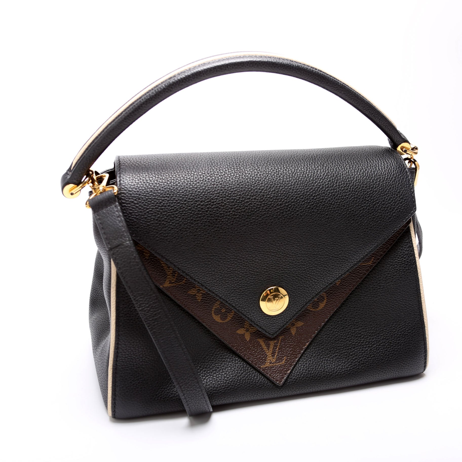 Double V Leather Black