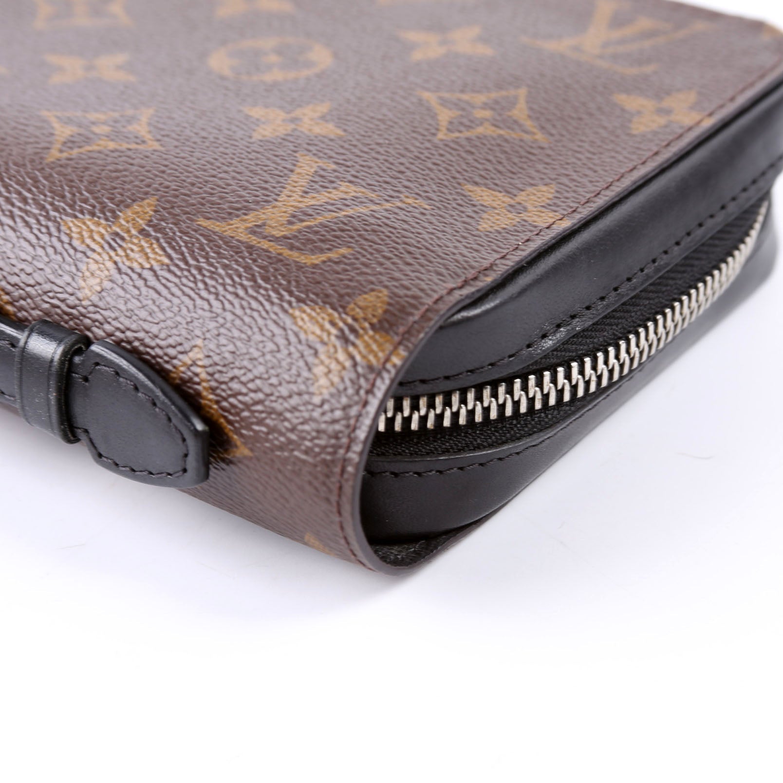Zippy XL Monogram Black