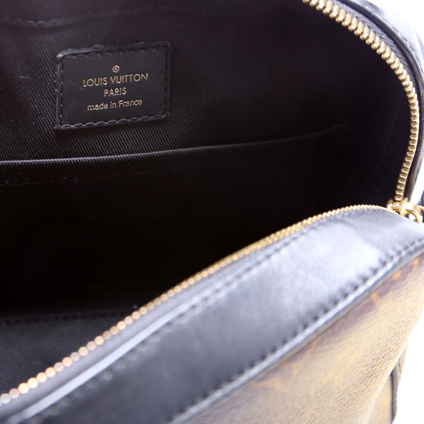 Saintogne Monogram Black
