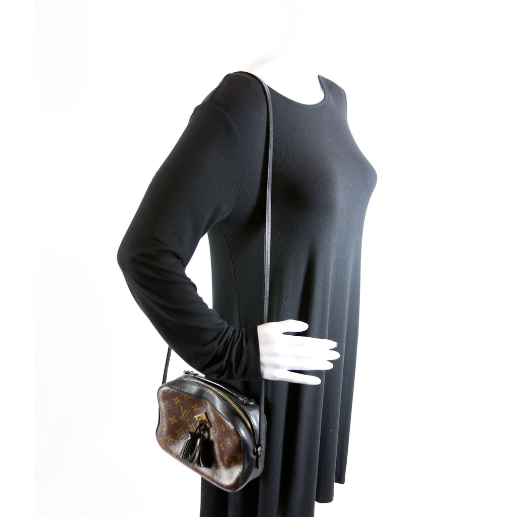 Saintogne Monogram Black