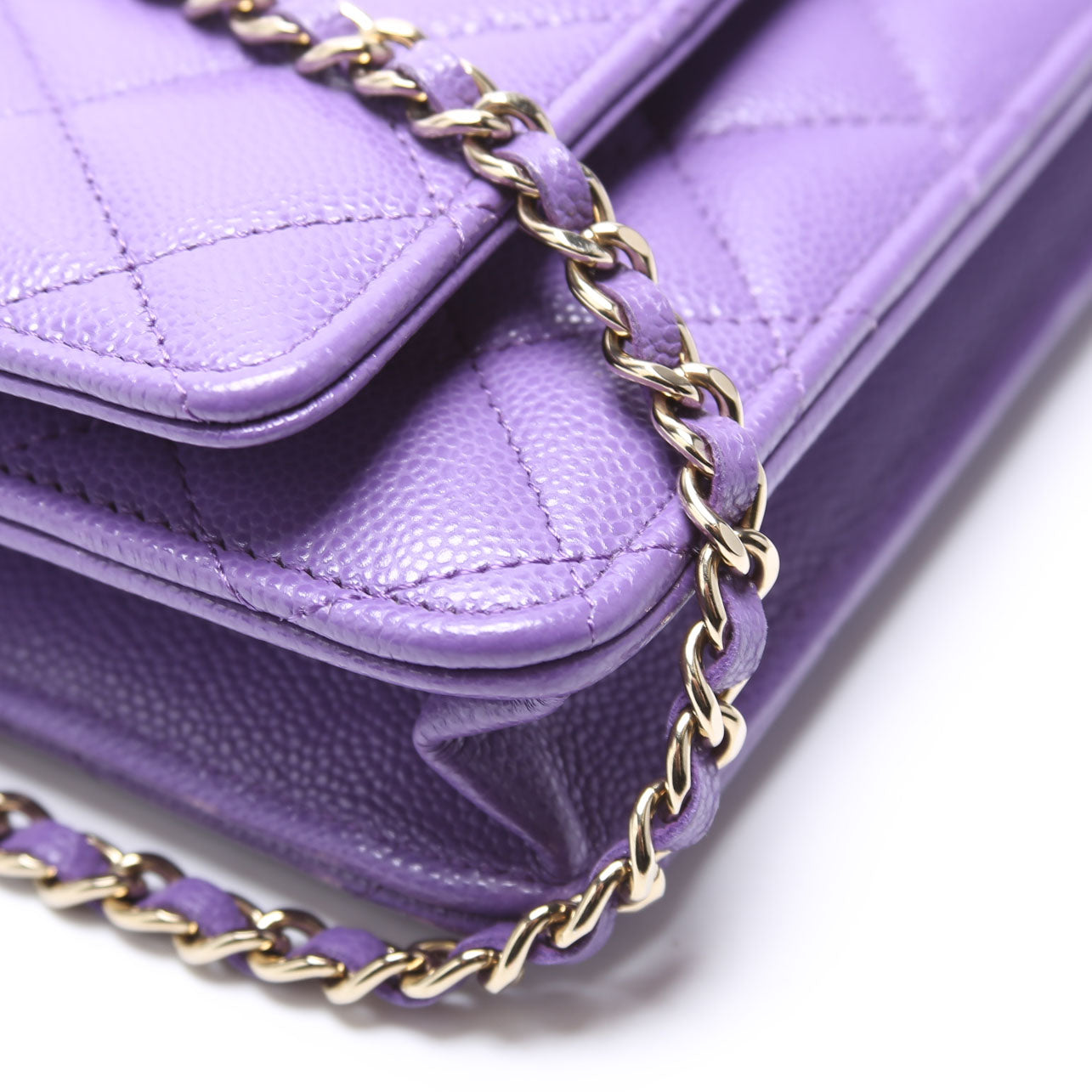 WOC Classic Quilted Caviar RFID Purple