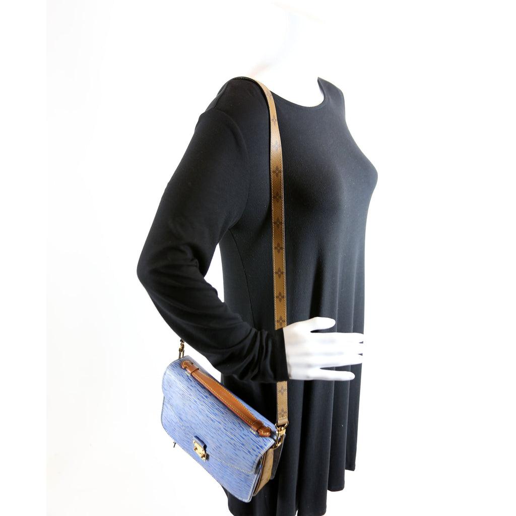 Pochette Metis Epi/Reverse Monogram