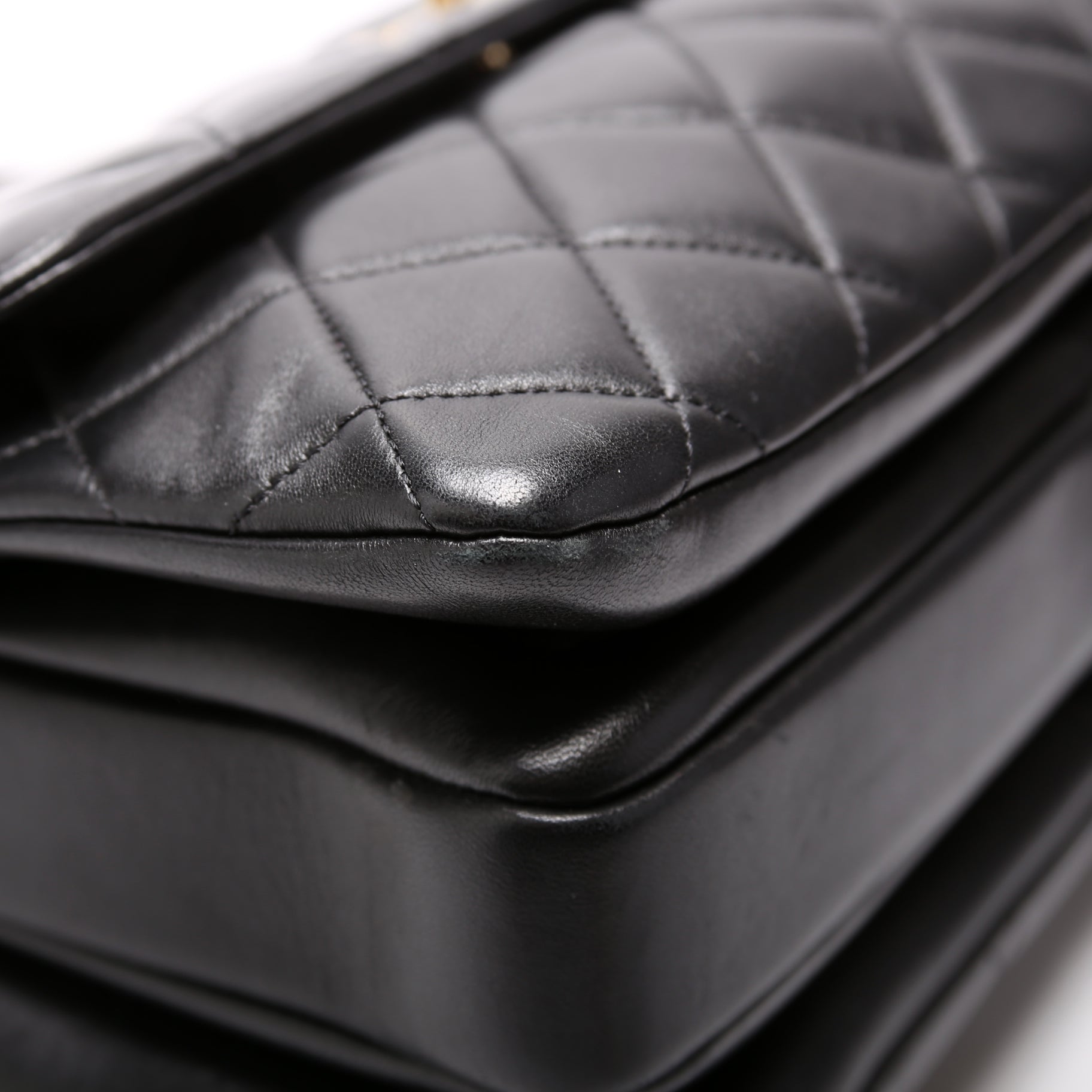 Trendy Top Handle Medium Lambskin 28M Black