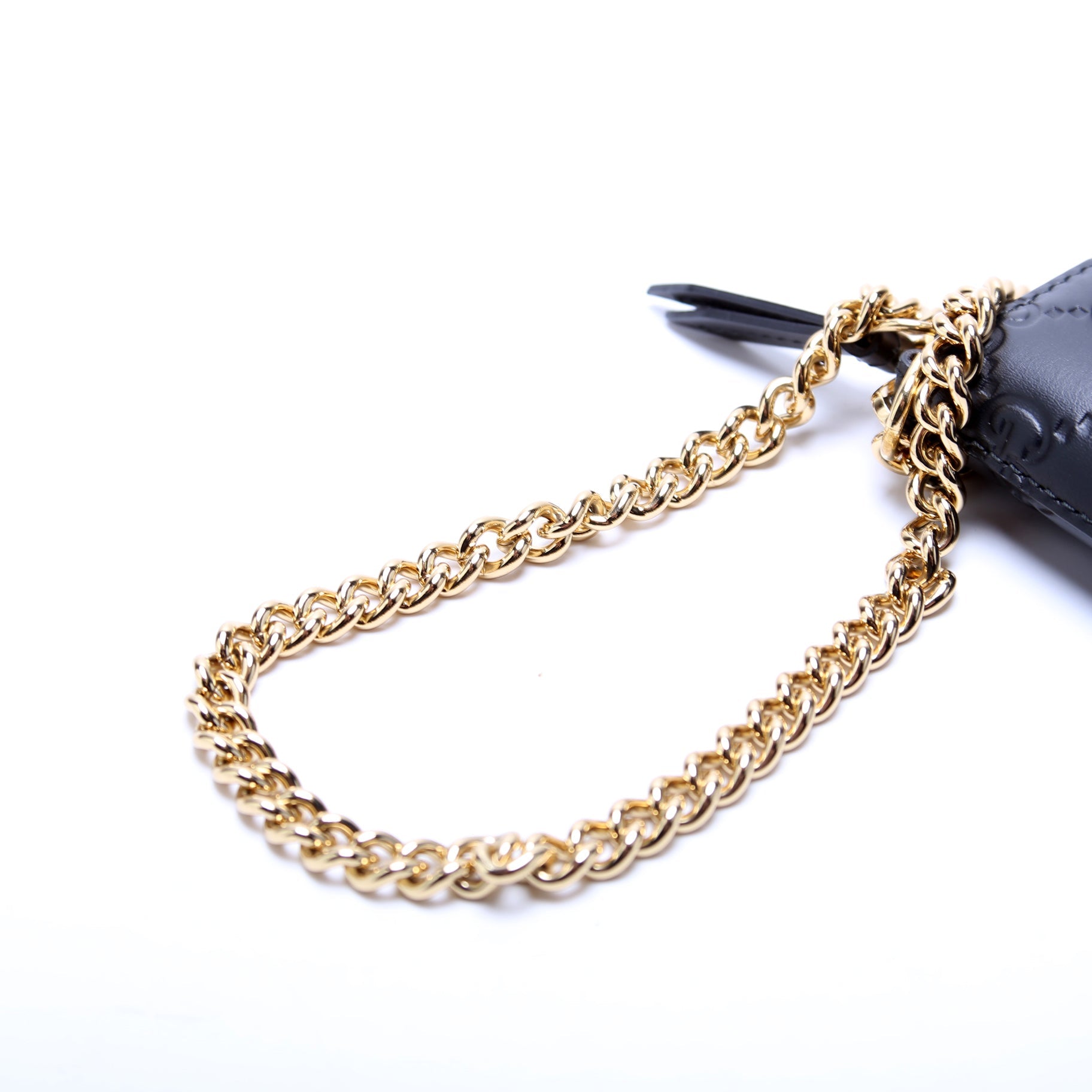 428449 GG Leather Wristlet Black