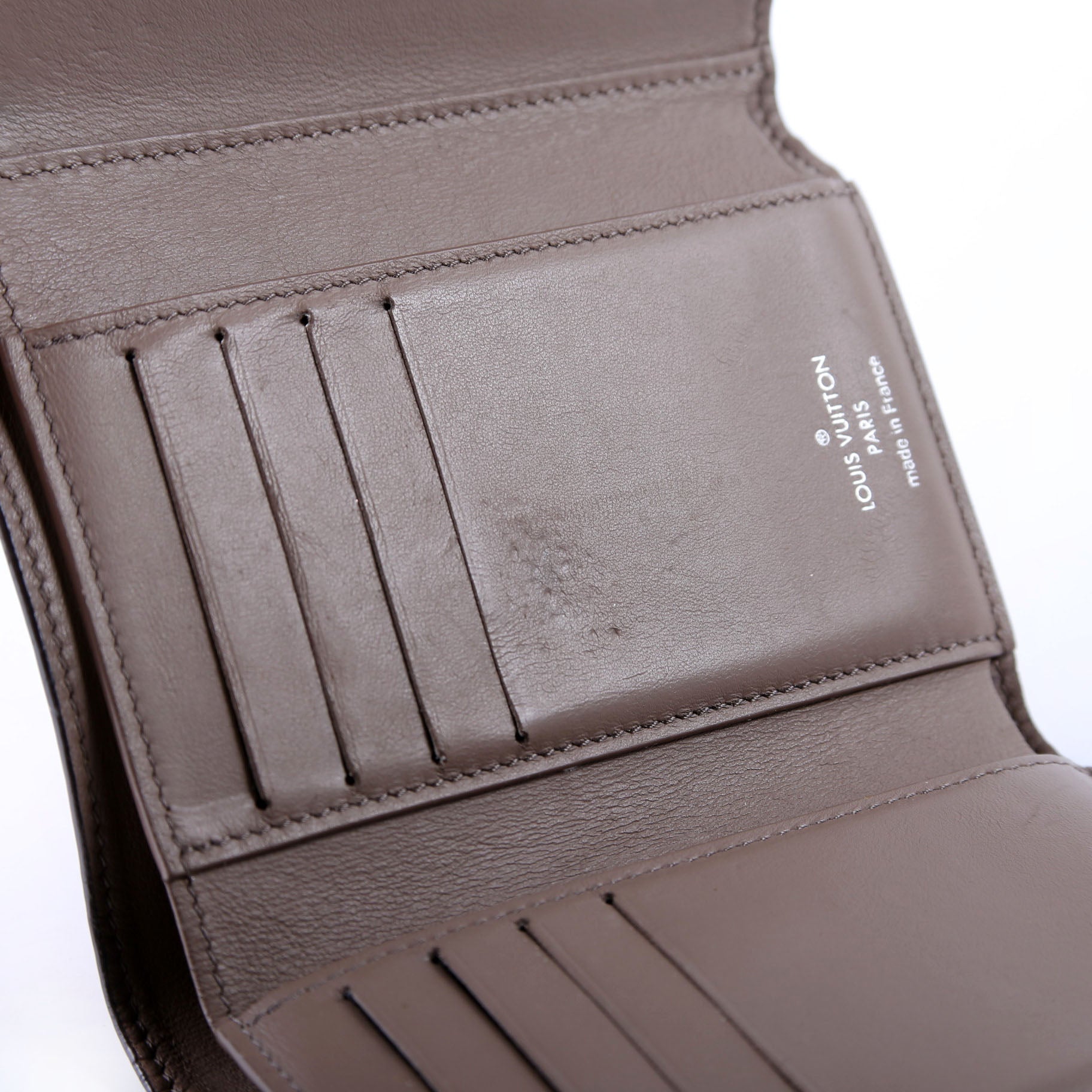 Capucines Wallet Compact Nude