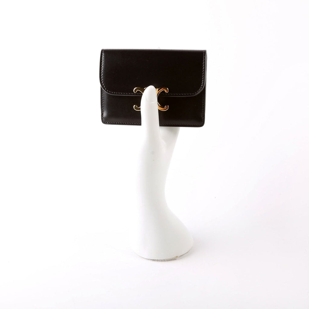 Triomphe Calf Flap Card Holder Black