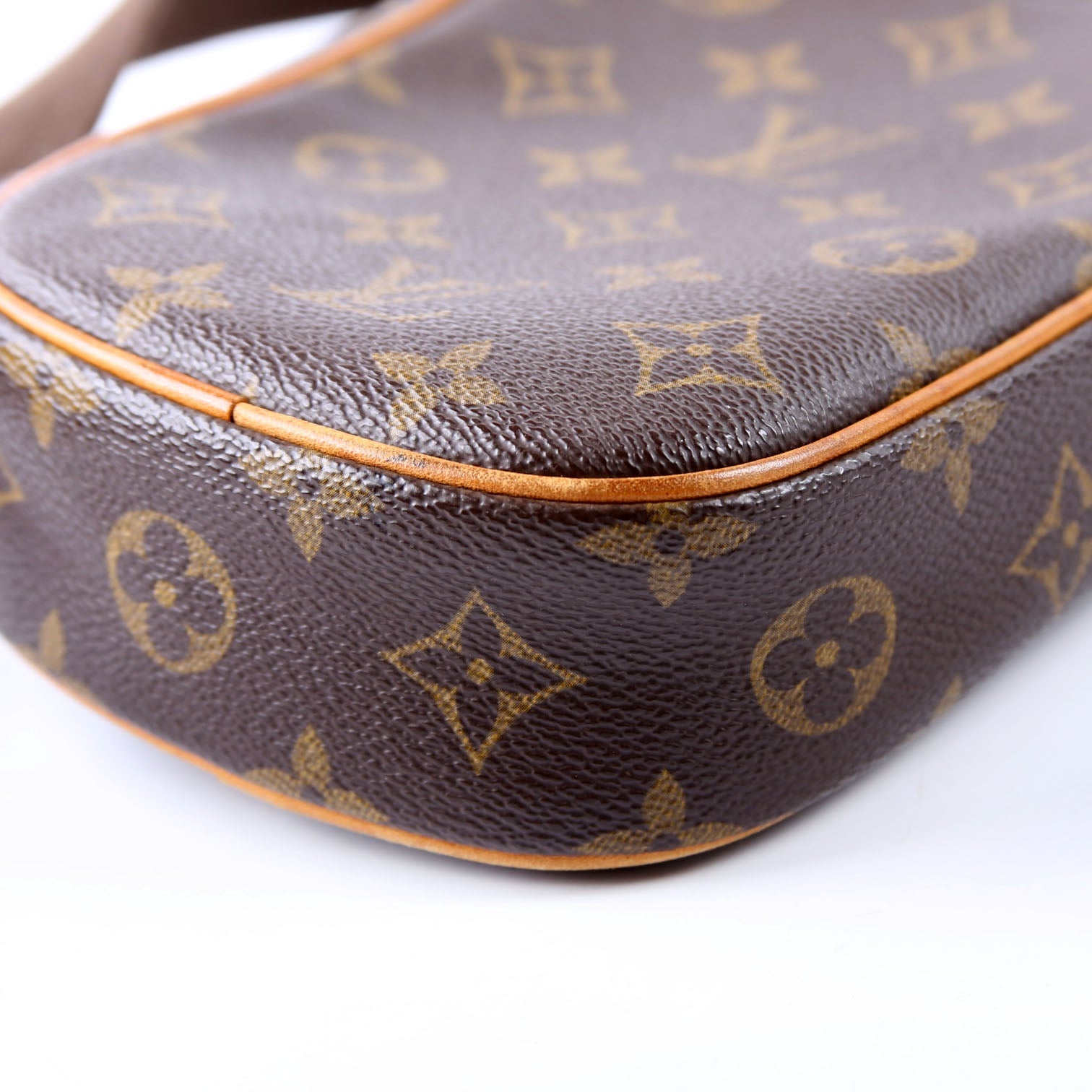 Pochette Gange Monogram