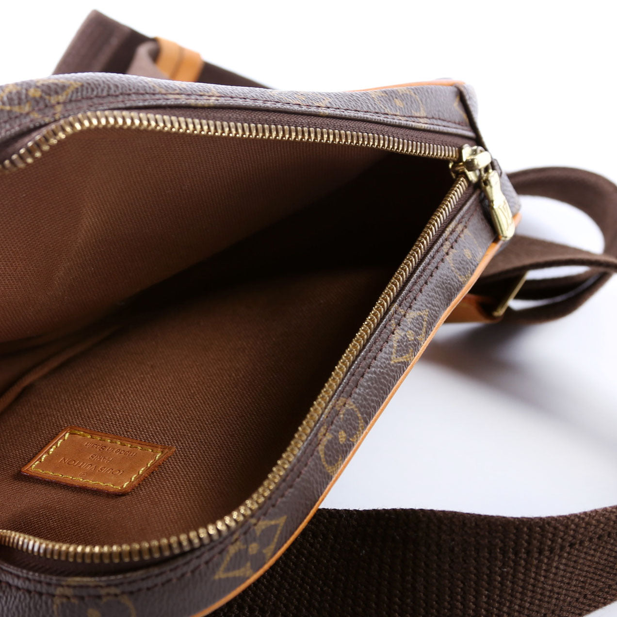 Pochette Gange Monogram