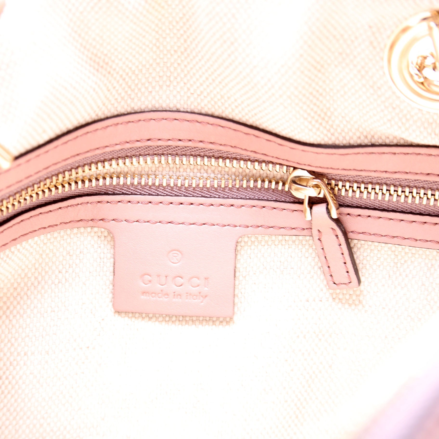 308983 Soho Patent Chain Shoulder Bag Nude