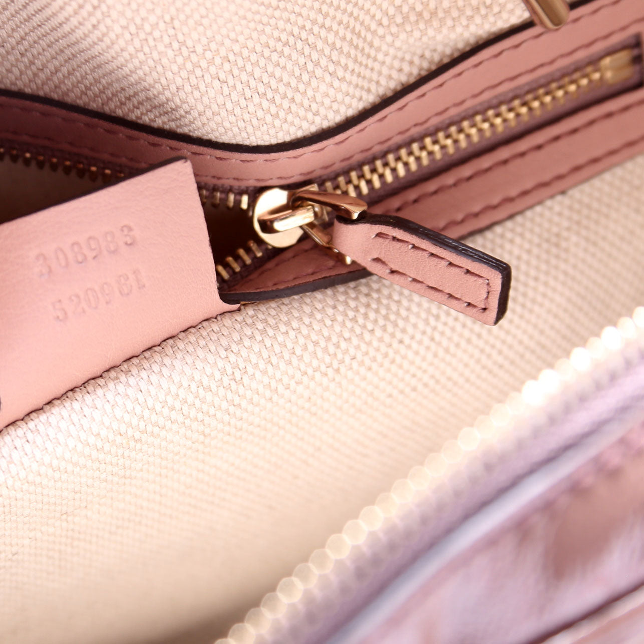 308983 Soho Patent Chain Shoulder Bag Nude