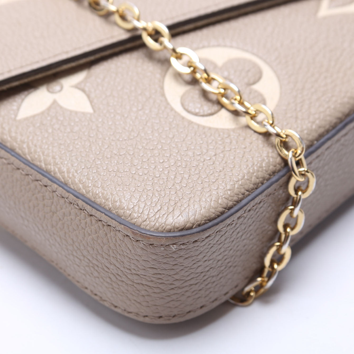 Pochette Felicie Bicolor Empreinte Turtle Dove