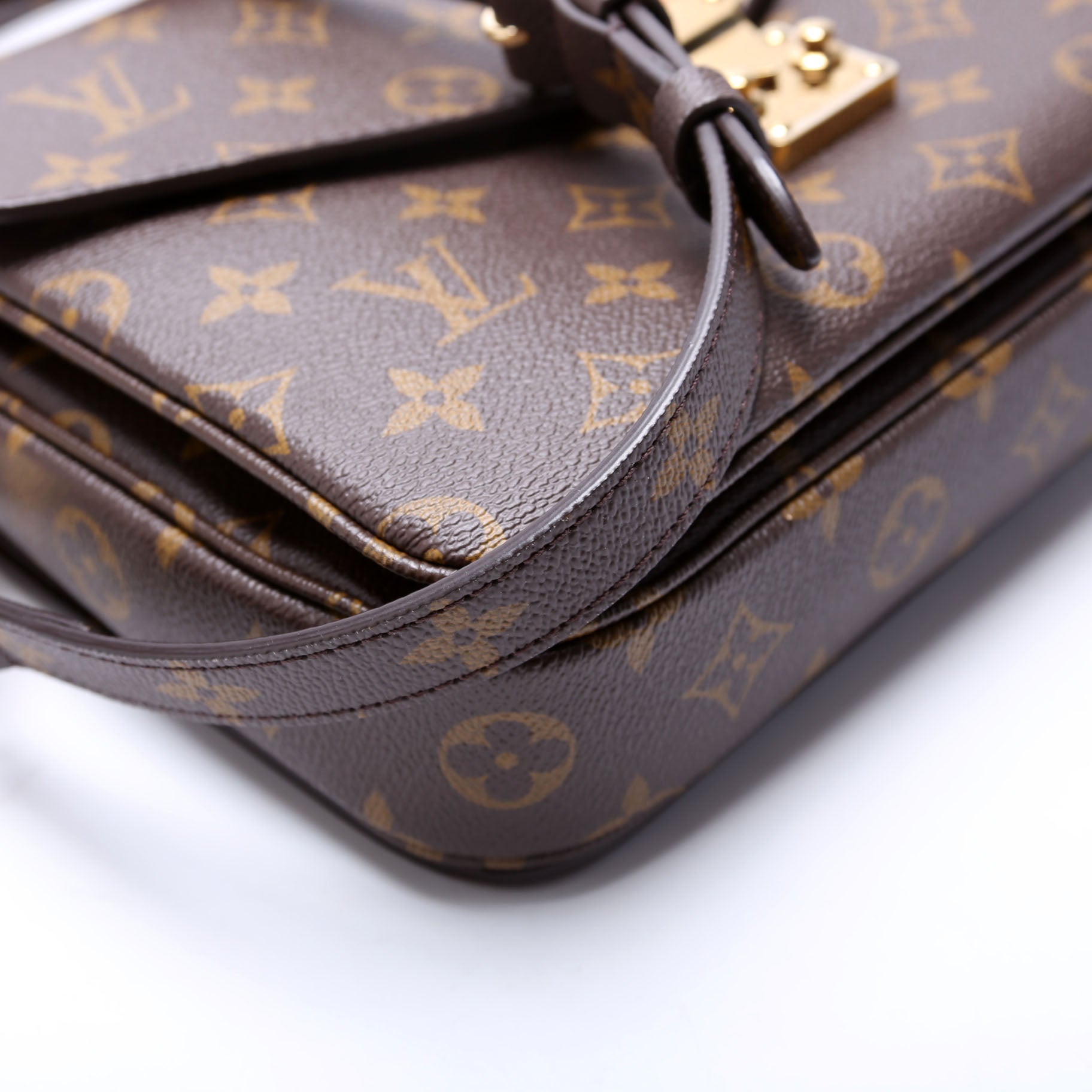 Pochette Metis Monogram