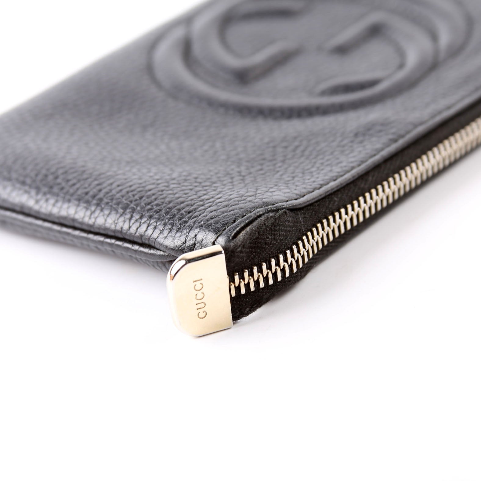 295840 Soho Wristlet Black