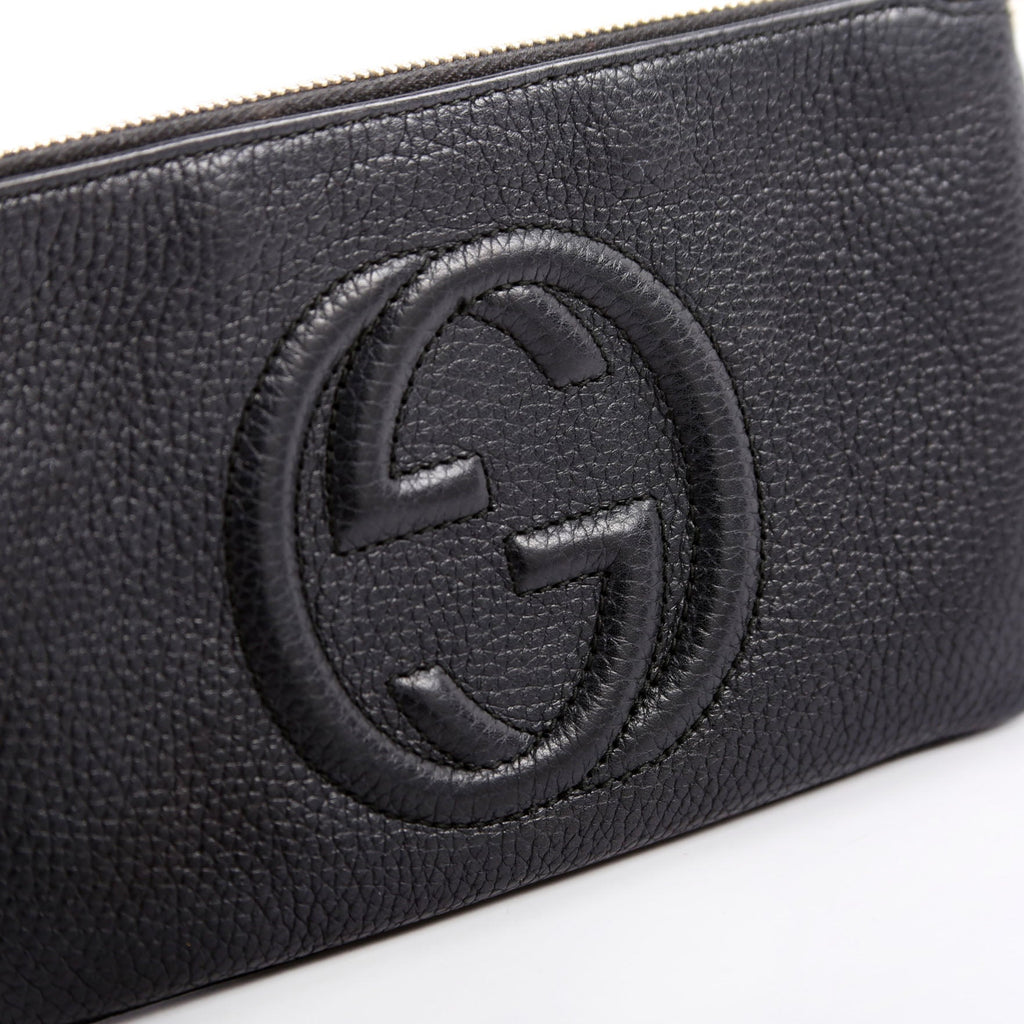 295840 Soho Wristlet Black