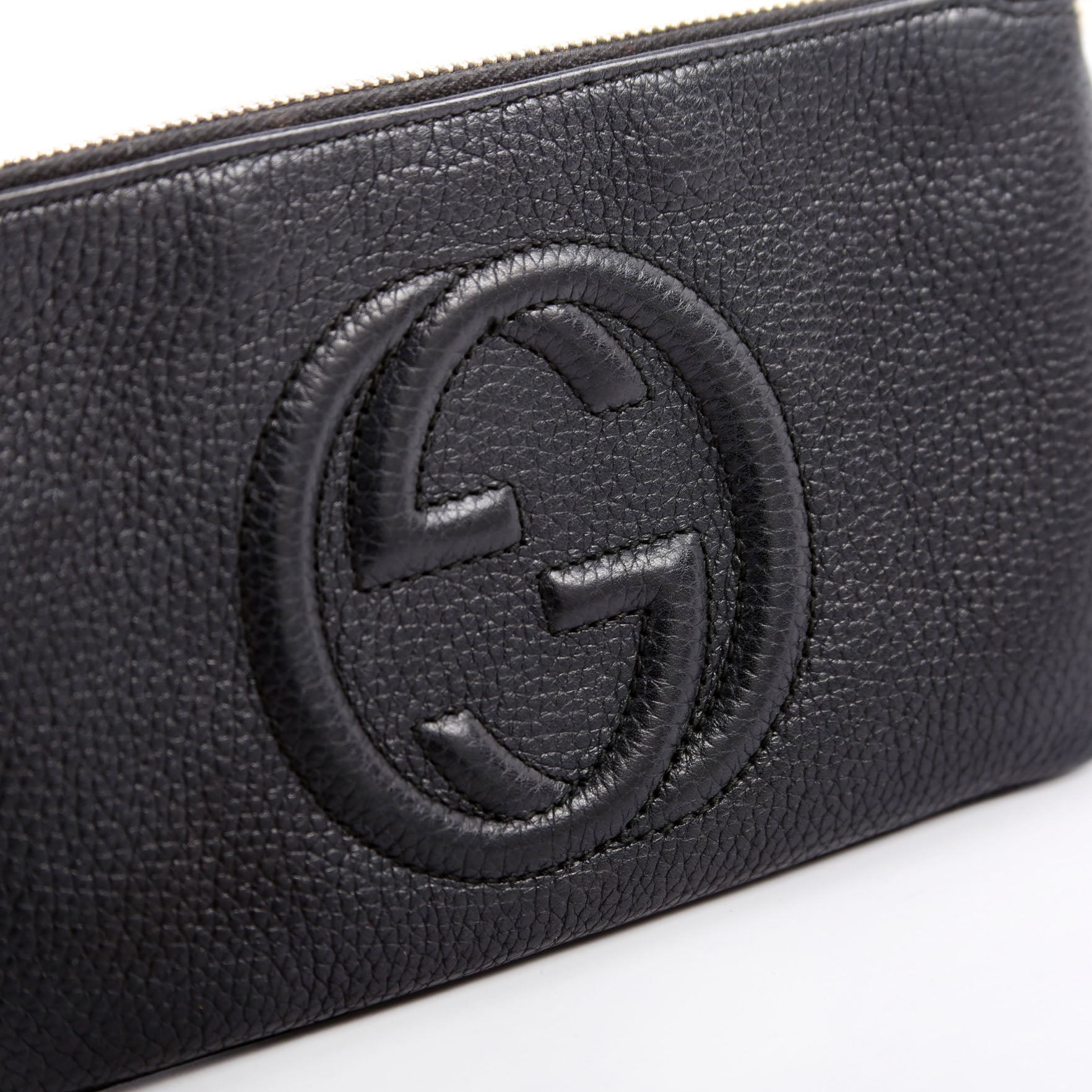 295840 Soho Wristlet Black