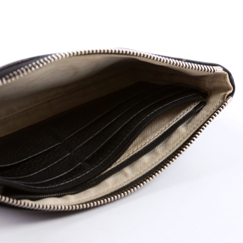 295840 Soho Wristlet Black