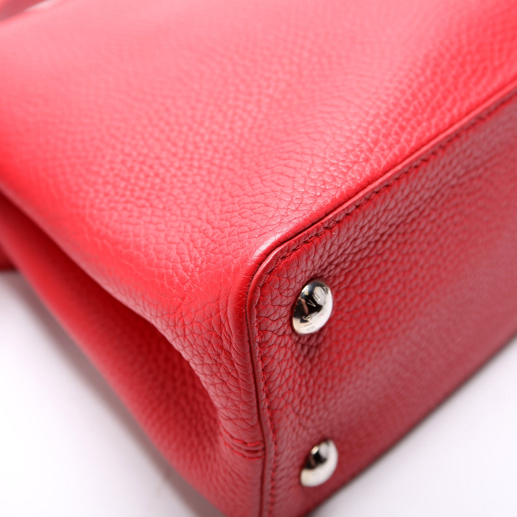 Capucines PM Taurillon Red