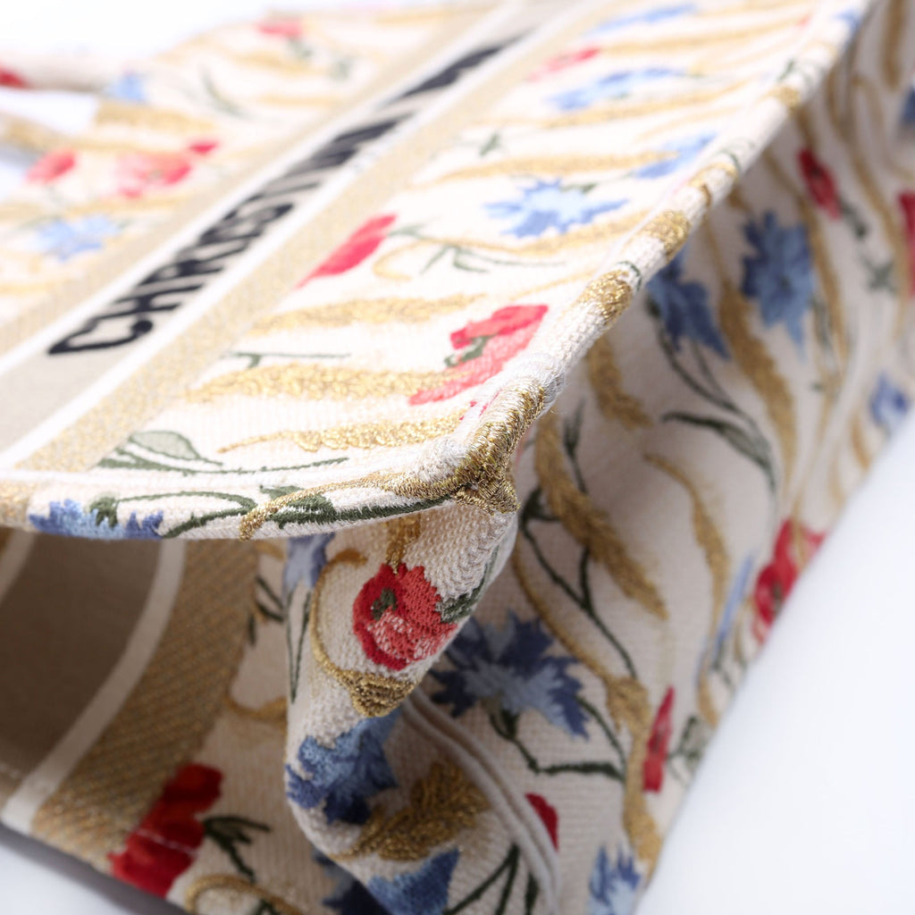 Book Tote Embroidered Hibiscus Medium