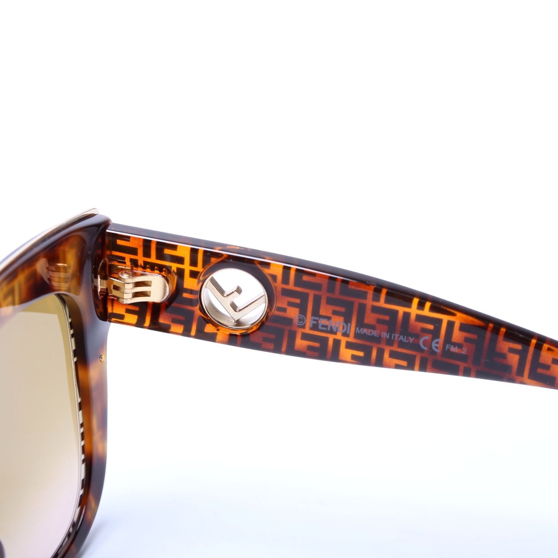 FF0359/G/S F is Fendi Cat Eye Sunglasses Brown